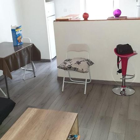 Appartement Au Coeur De Saint-Ambroix - Proche Ales, Uzes Exterior foto